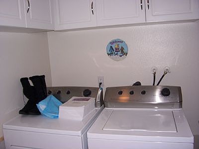 4th image of 12146 Hythe St