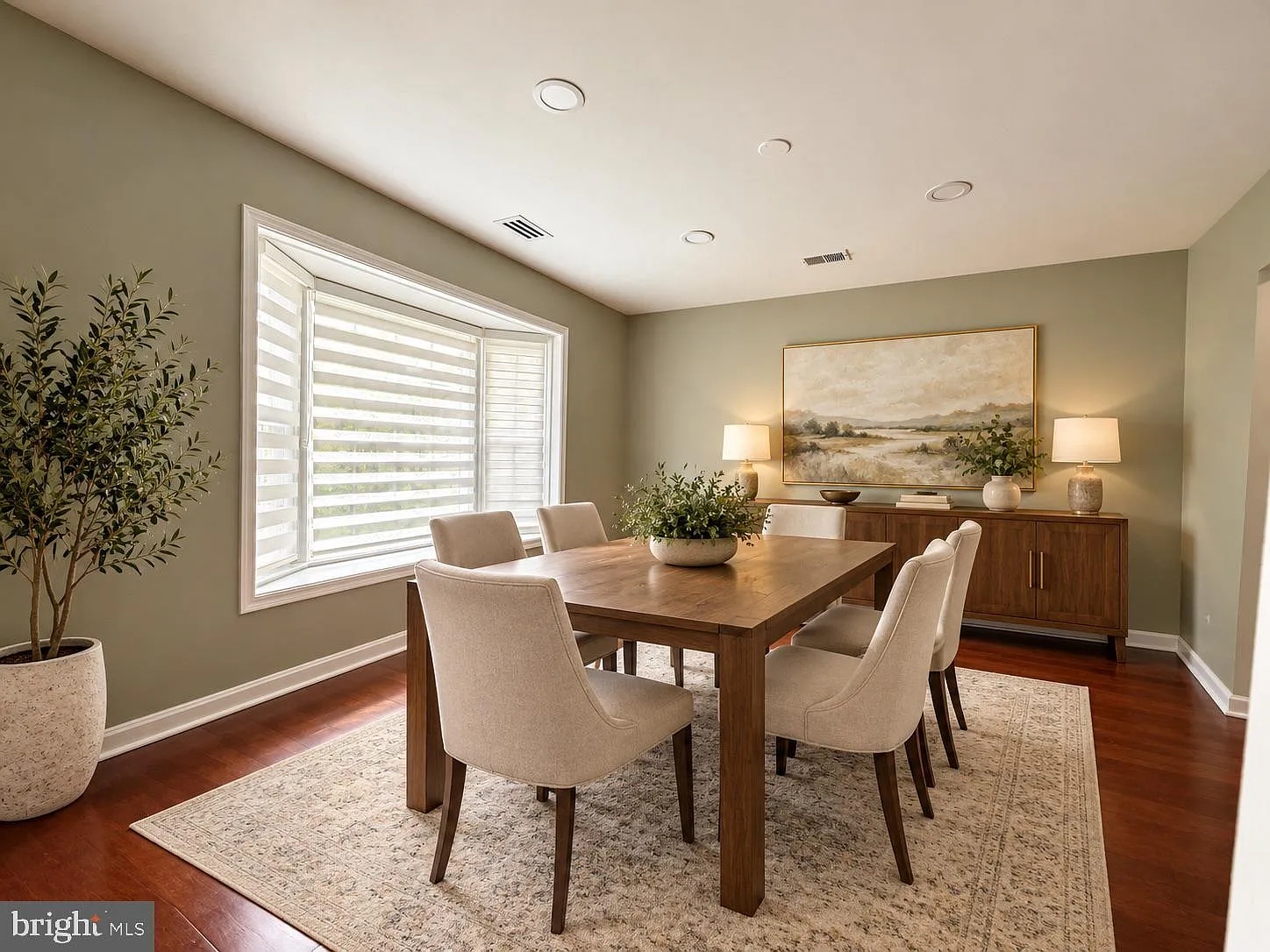 3 bed, 4.0 bath, 2247 sqft, $3,350 — Photo 3