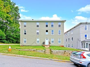 10 Clegg St, Worcester, MA 01603