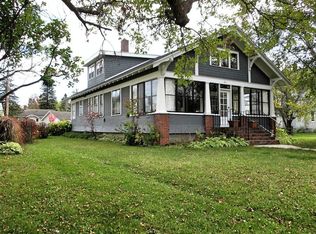 911 Riverside Dr, International Falls, MN 56649