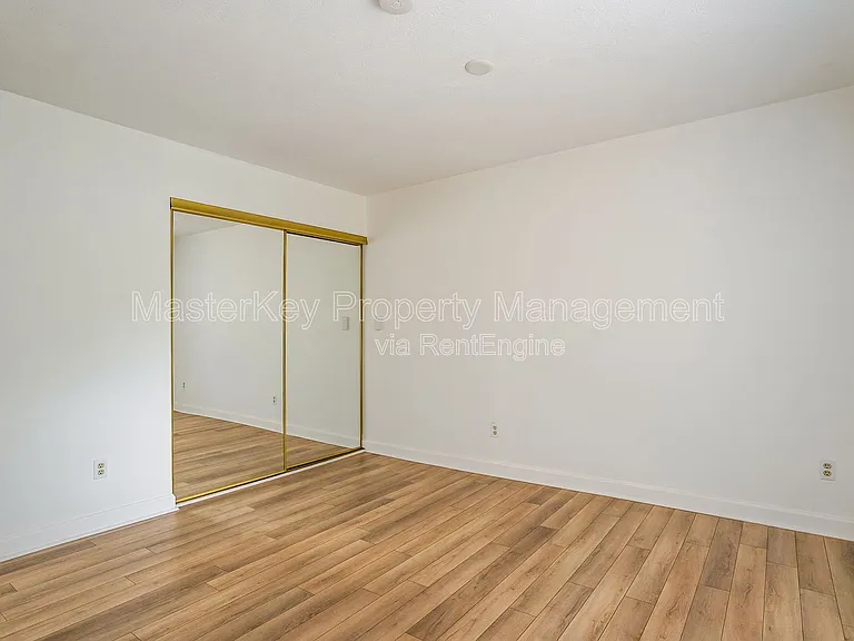 8912 Taymouth Ct — Photo 21