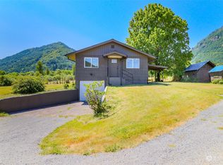 355 Pleasant Valley Rd, Mineral, WA 98355