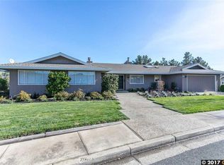 133 Danefield Pl, Moraga, CA 94556