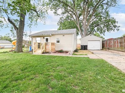 1219 Black St, Pekin, IL, 61554