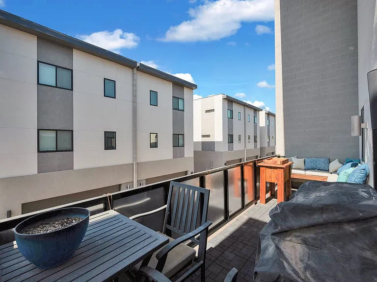 2727 E Thomas Rd #11 — Photo 26