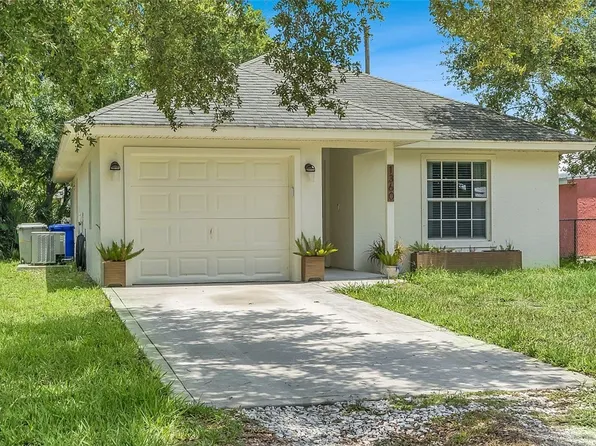 1360 18th Ave SW, Vero Beach, FL 32962
