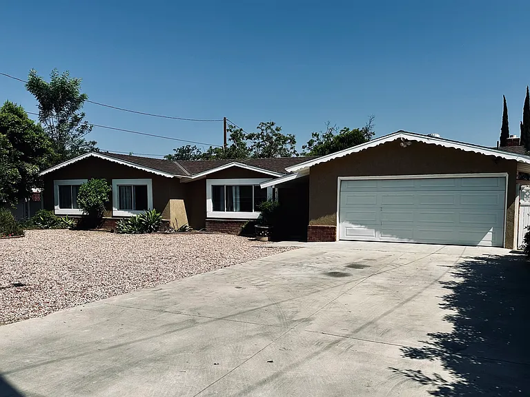 4191 Eve Rd — Photo 1