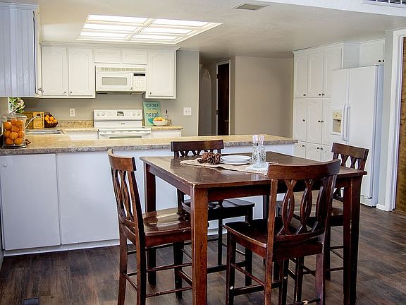 4th image of 407 Bryce Ave
