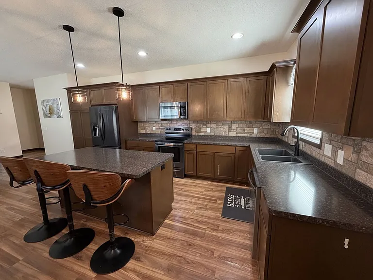 1190 Landings Ln — Photo 6