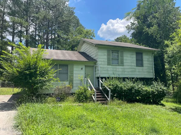 5027 Hadrian Dr, Durham, NC 27703