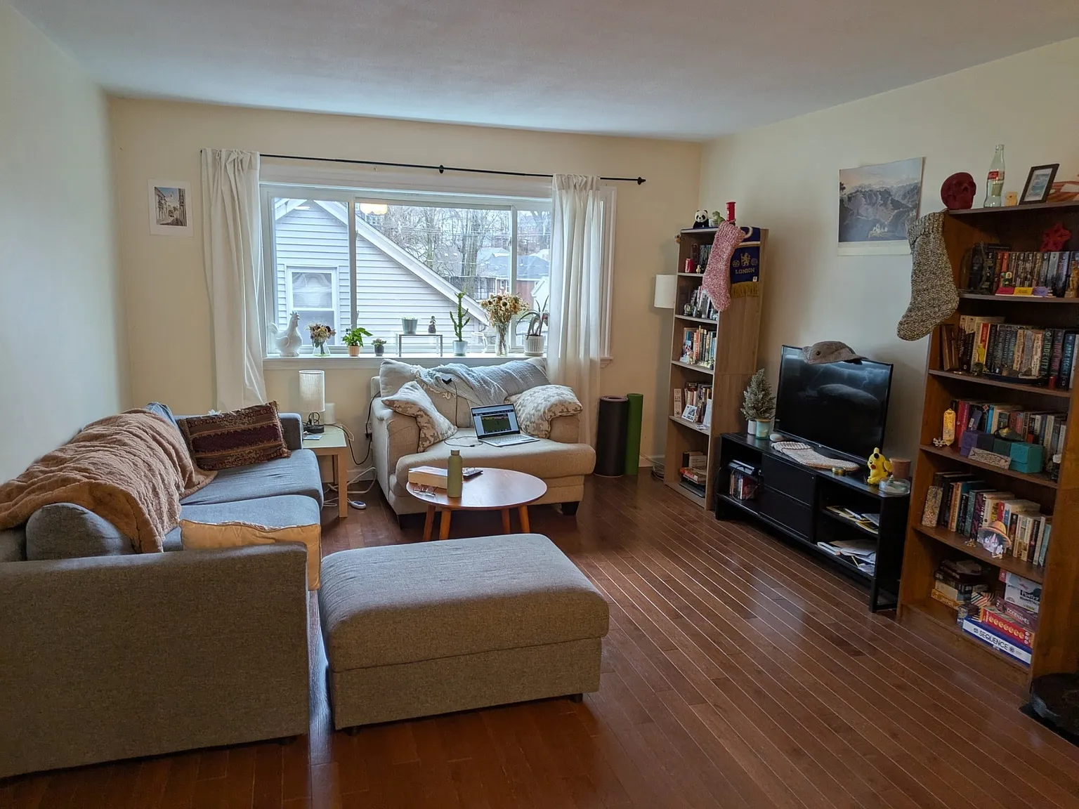 2 bed, 1.0 bath, 740 sqft, $2,400 — Photo 3