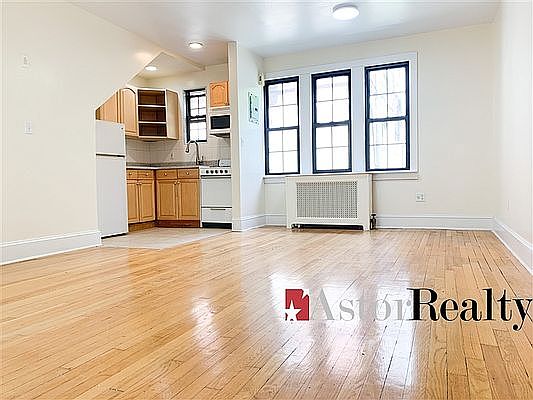 1st image of 209-01 42nd Ave #4