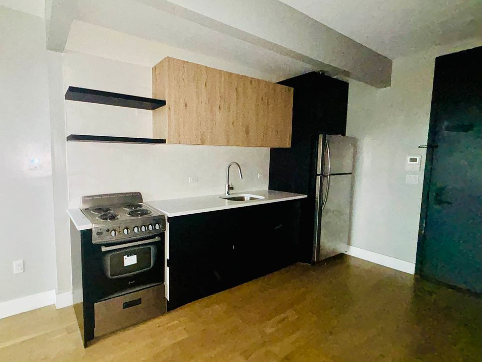 2nd image of 333 Cypress Ave #5A