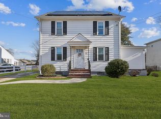 24 N Chester Ave, Riverside, NJ 08075