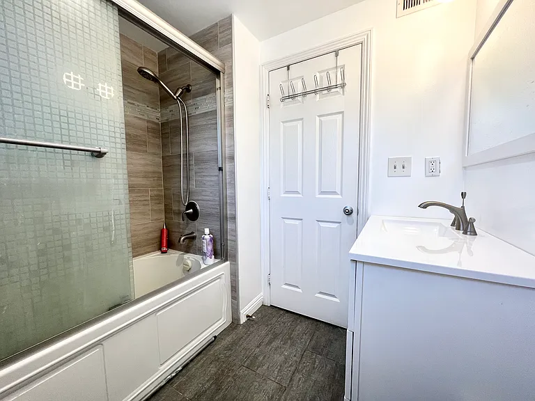 8824 Arcadia Ave — Photo 16