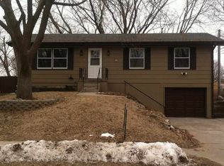 734 N 12th St, Blair, NE 68008