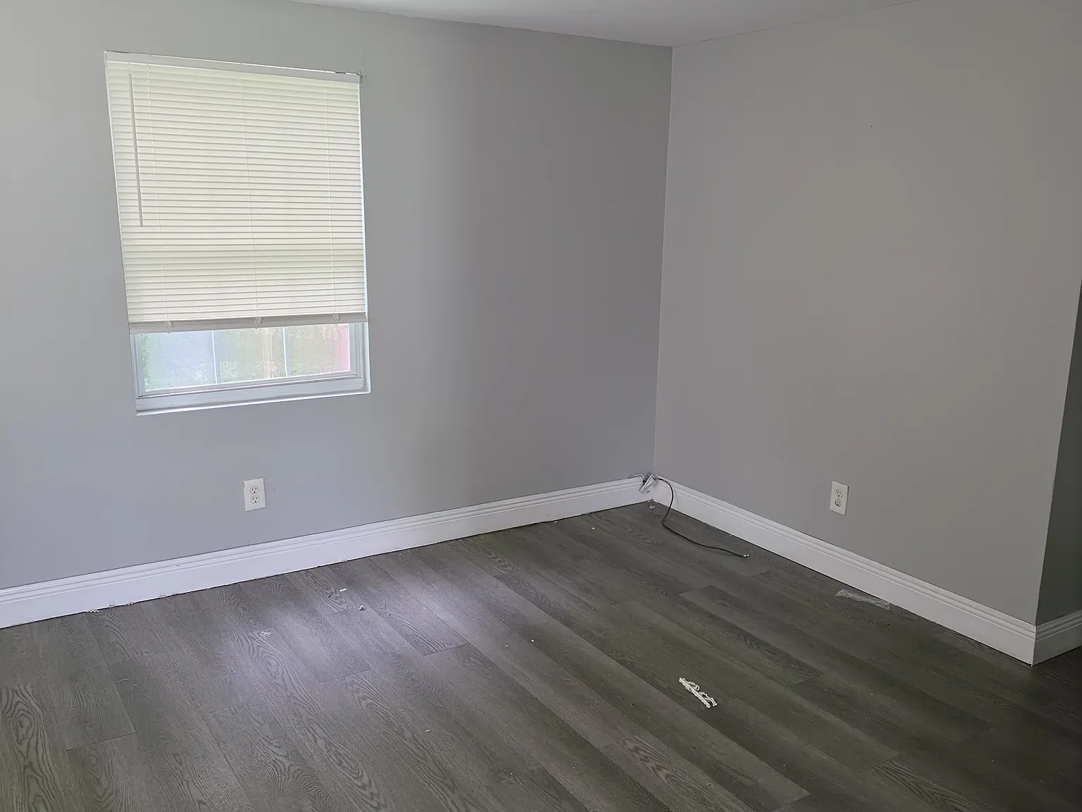 3 bed, 1300 sqft, $2,000 — Photo 2