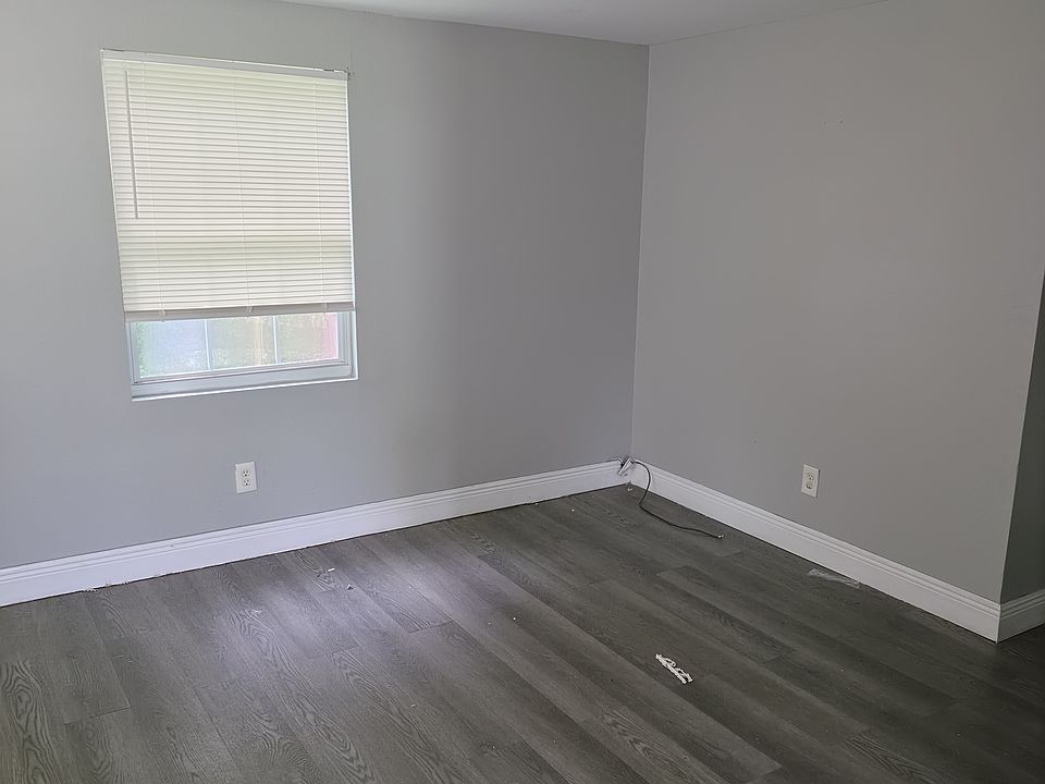 1st image of 3225 Sunbeam Ct