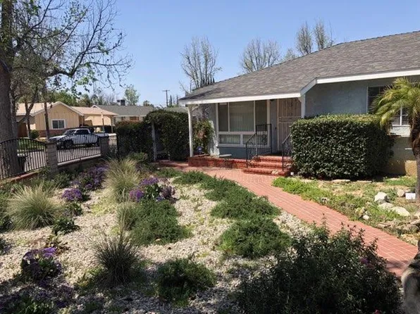 20557 Hart St, Winnetka, CA 91306
