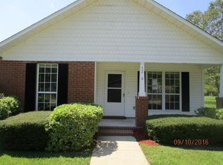 52 W Howell Dr, Lakeland, GA 31635