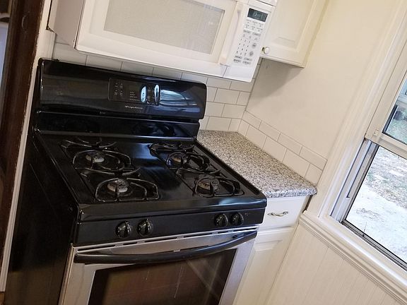 Kitchen pic 3