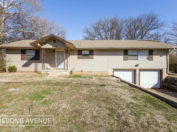 805 E Etowah Rd, Noble, OK 73068