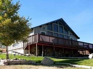 2253 S Valleyview Dr, Garden City, UT 84028