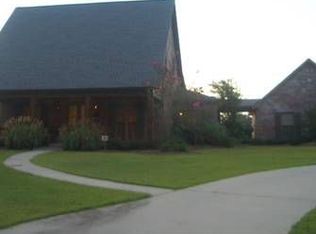 2239 Port Hudson Pride Rd, Zachary, LA 70791