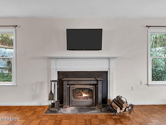5th image of 104 E Washington Avenue