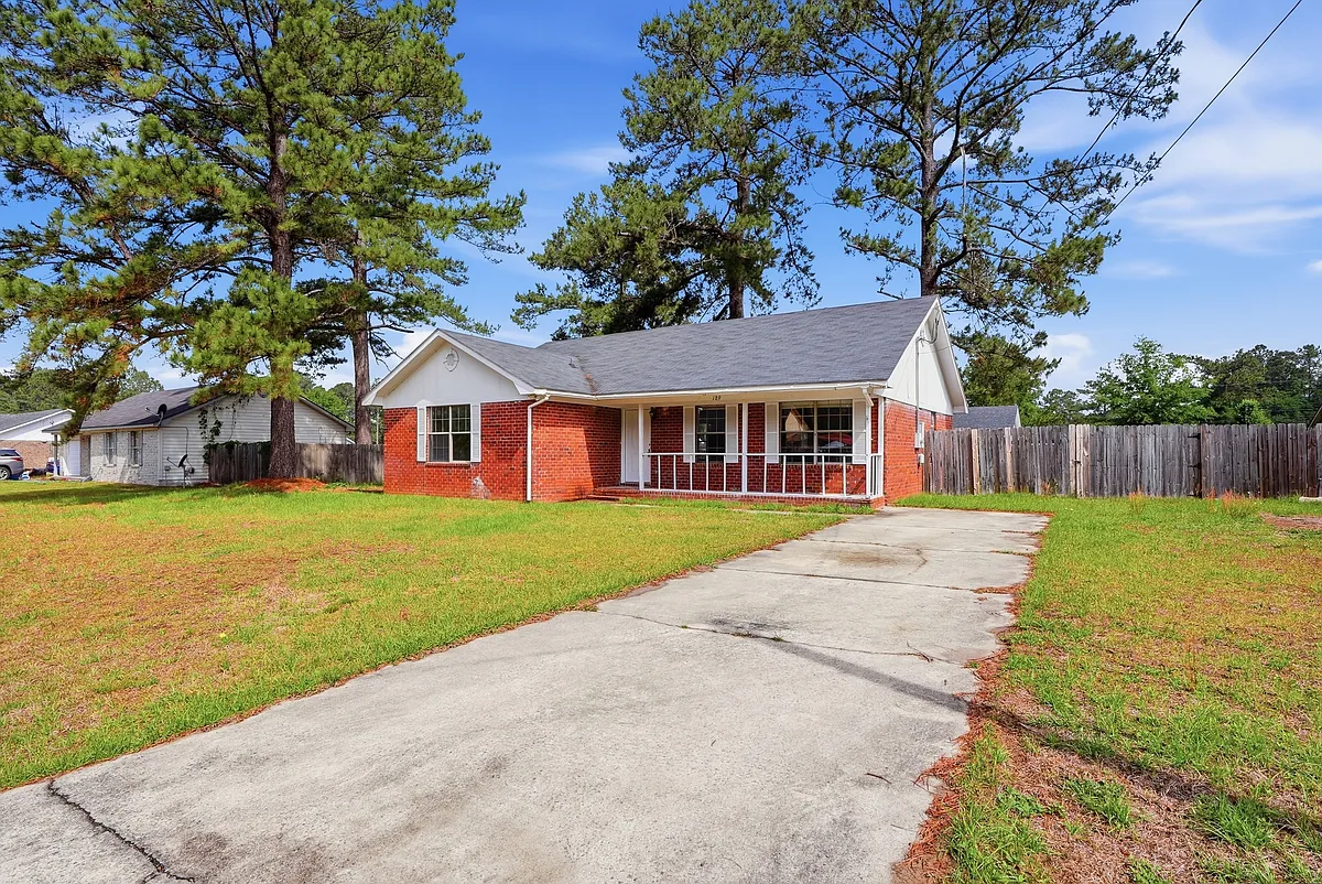 Building Photo - 189 W Kenny Dr