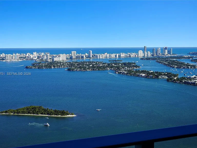 700 NE 24th St #Penthouse 5801 — Photo 38