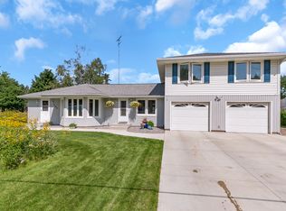 103 6th St N, Sartell, MN 56377