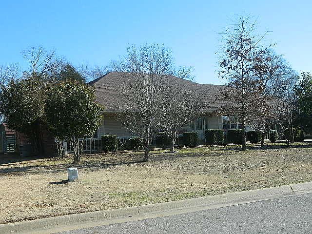 1st image of 218 Cherokee Ln