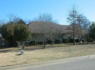 218 Cherokee Ln, Clarksville, AR 72830