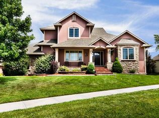 2713 N Rough Creek Rd, Derby, KS 67037