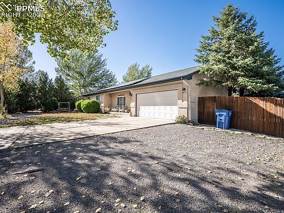 3rd image of 601 S Inca Dr