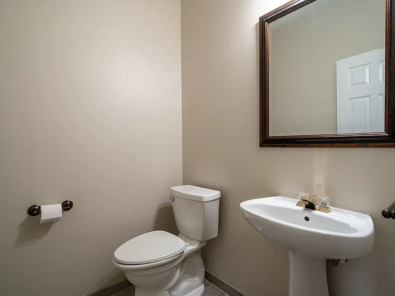 174 Ennisbrook Dr SE — Photo 8