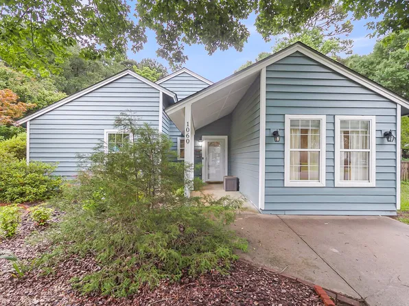 1060 Oakcrest Dr, Charleston, SC 29412