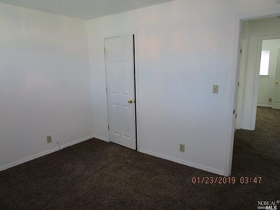 5th image of 907 Taft St