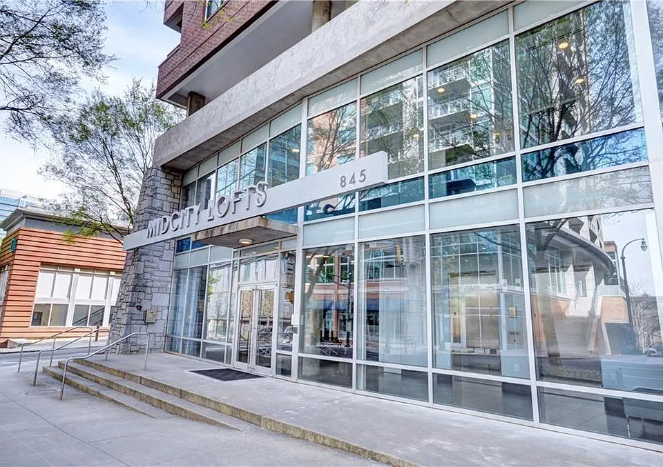 845 Spring St NW #109