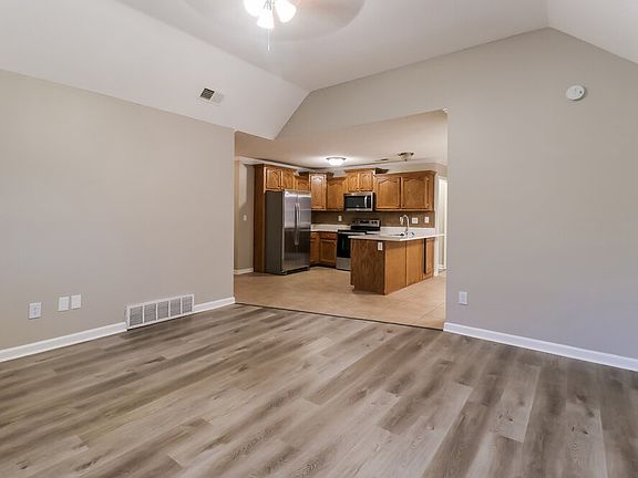4th image of 9782 Pigeon Roost Park Cir