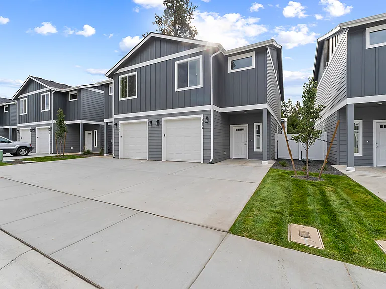 Birkdale Commons — Photo 113