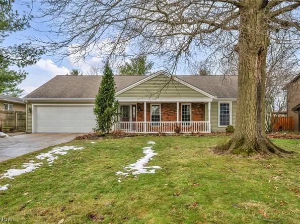 19044 Quail Hollow Dr, Strongsville, OH 44136