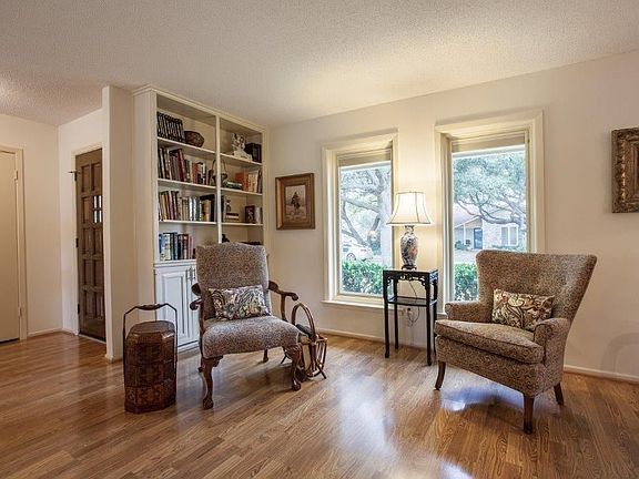 4th image of 14342 Valley Hi Cir