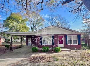 305 Sparta St, Warner Robins, GA 31088