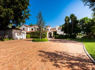 5821 Pine Tree Dr, Miami Beach, FL 33140