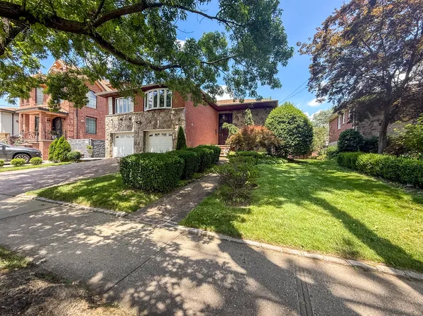 138-35 11th Avenue image 2 of 51