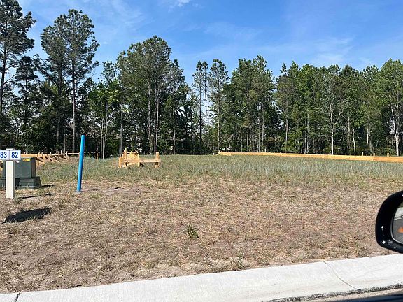 2nd image of 450 Pompano Court