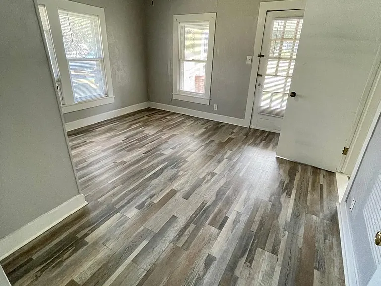 524 W Harrison St #A — Photo 8