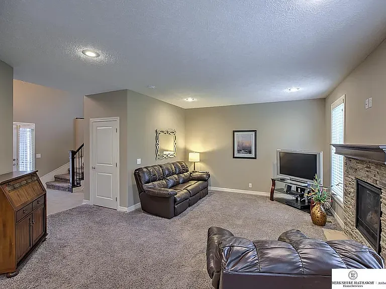 4318 S 198th St — Photo 7